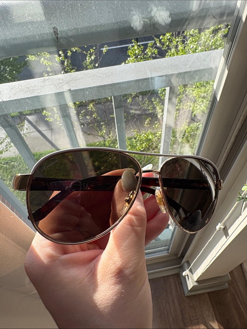 Gucci Polarized Aviator Sunglasses - Picture 2 of 7